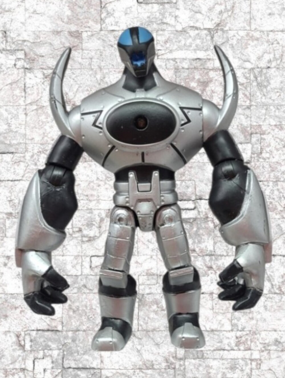 2011 SPINMASTER REDAKAI SILVER METANOID ACTION FIGURE - 4"